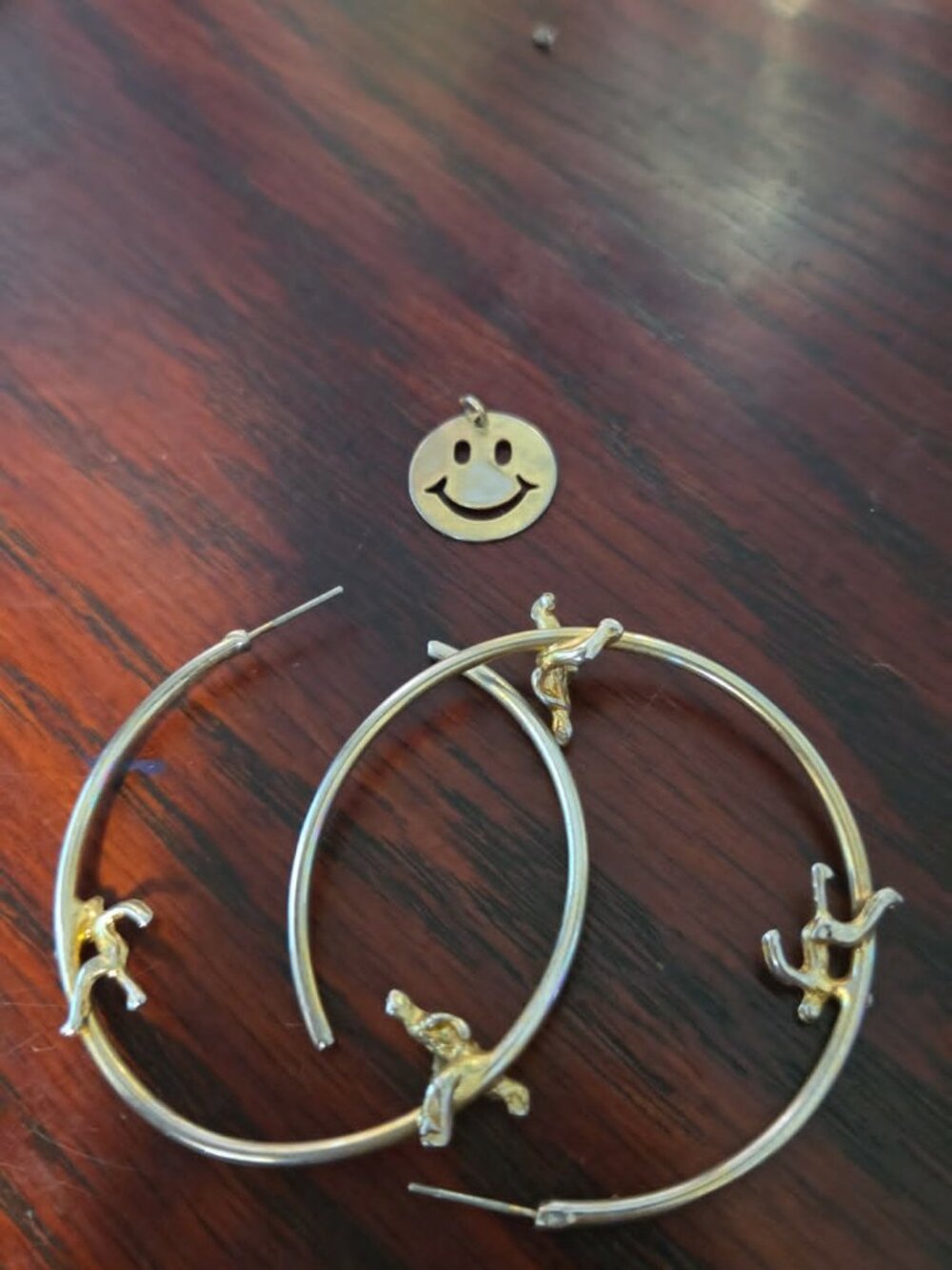 VTG 90s Mixed Metal Running Man Hoop Earrings & Smiley Charm Set | Y2K Pop Art